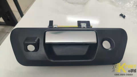 Tay mở thùng sau Navara 2016