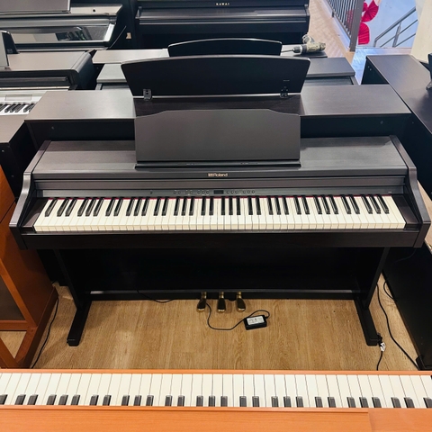 Đàn Piano điện Roland RP-501
