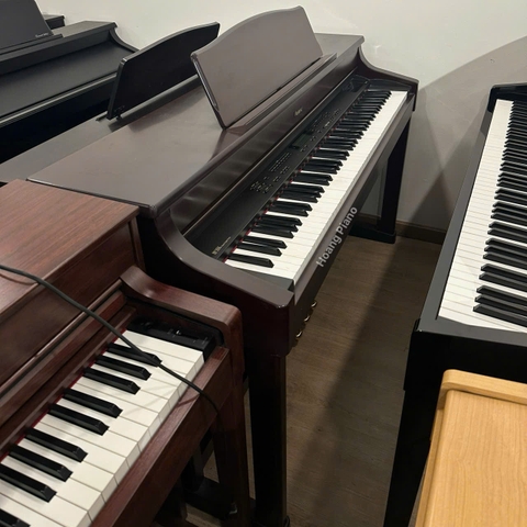 Đàn Piano điện RoLand HP-555G