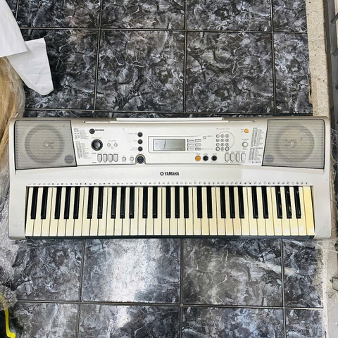 Đàn Organ Yamaha E313