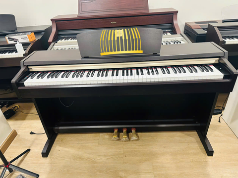 Đàn Piano Điện Yamaha CLP-220