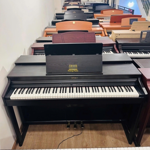 Piano điện Roland RP-701