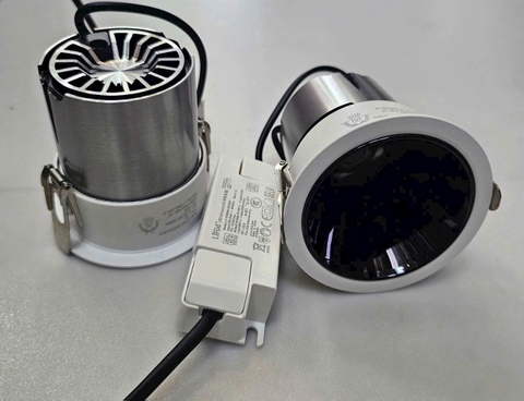 Spotlight chống chói Thân INOX  Nguồn LIFUD