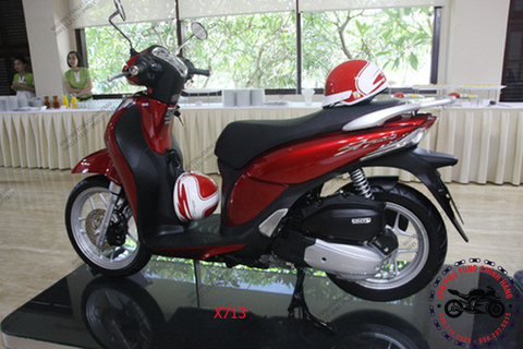 Bộ nhựa dàn áo SH Mode- 2013. Có 7 màu: Đen đỏ- Đen- Trắng- Xanh tím- Đỏ đen-Hồng