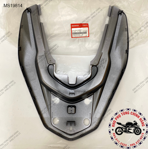 Ốp tay dắt sau dành cho xe PCX 125 (P7) đời 2018. Có 3 màu: Bạc- đen-đỏ