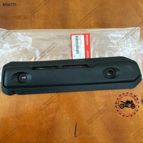 Tấm chắn nhiệt ống xả xe Dream 110cc đời 2013 . Màu Đen