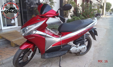 Bộ dàn áo AirBlade-2011. Có 6 màu: Đen bạc, Trắng bạc, đỏ bạc, đỏ đen, trắng xám, đen xám