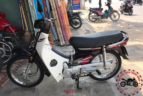 Bộ nhựa dàn áo Dream 100cc (1997-2009) đầu ngắn. Có 8 mẫu.