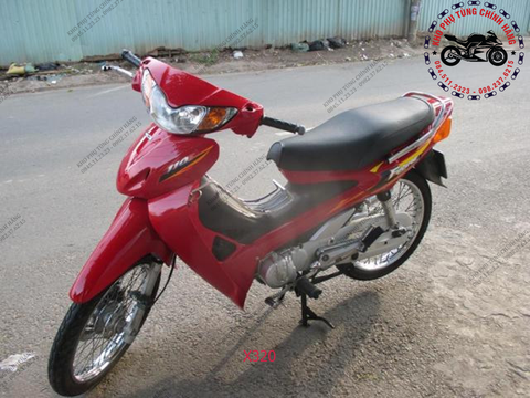 Bộ nhựa dàn áo Future I (1999-2001). Có 5 màu: Xanh ngọc-Ghi xám- Xanh tím- Đỏ cờ- Đỏ đô.