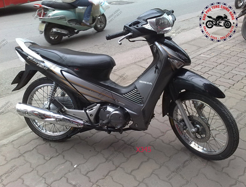 Bộ nhựa dàn áo Future Neo - (2005-2007). Có 6 màu: Bạc- Xanh lá- Xanh dương- Đỏ- Xanh thẫm- Đen