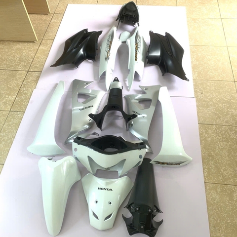 BỘ NHỰA WAVE Alpha 100- 2013 Màu Trắng