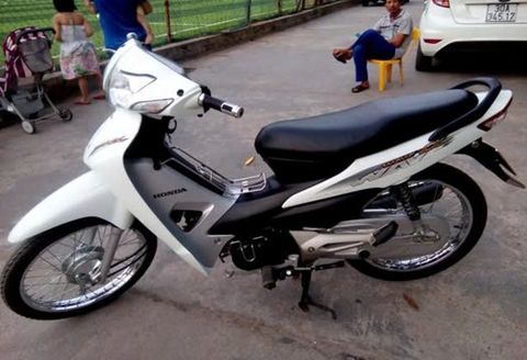 BỘ NHỰA WAVE Alpha 100- 2013 Màu Trắng