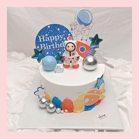 Bánh kem phi hành gia - Bánh sinh nhật bé trai