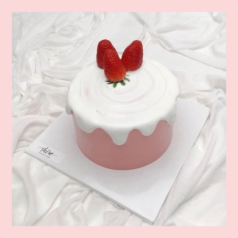 Bánh mini trang trí dâu tây - Bánh kem bơ mini 10-12cm