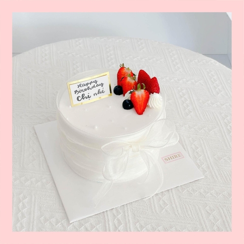 Bánh trang trí dâu - Bánh kem sinh nhật