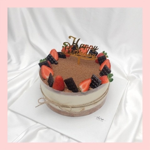 Tiramisu trang trí trái cây - Bánh kem tiramisu dạng ổ