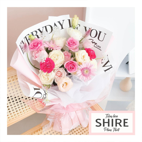 Bó hoa tươi tặng sếp nữ