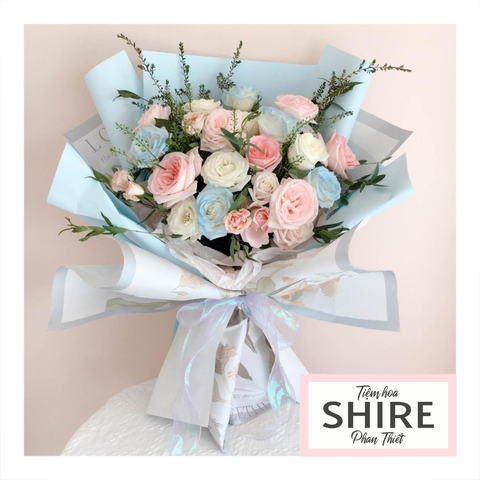 Bó hoa tươi tặng sếp nữ