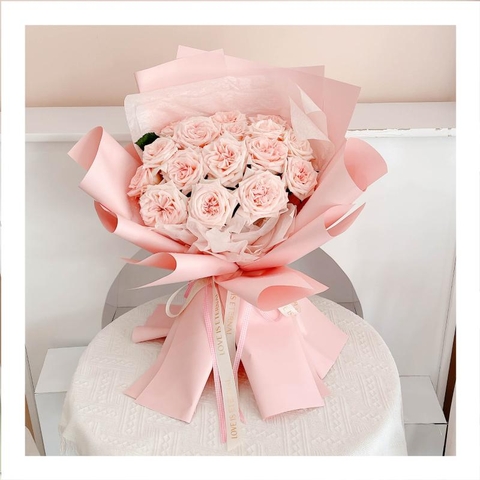 Bó hoa tươi tặng sếp nữ