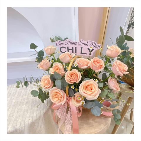 Giỏ hoa tươi chúc mừng sinh em bé