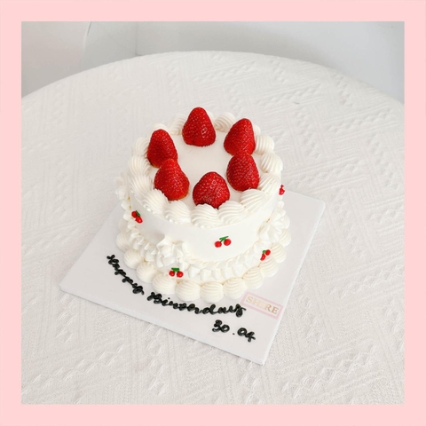 Bánh mini trang trí dâu tây - Bánh kem bơ mini 10-12cm