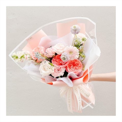 Bó hoa tươi tone cam