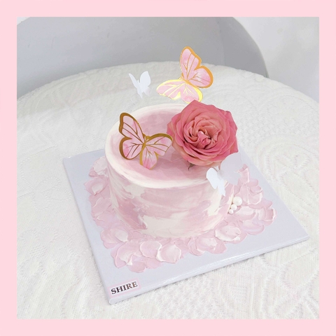 Bánh kem trang trí hoa tươi - Bánh kem sinh nhật cho nữ