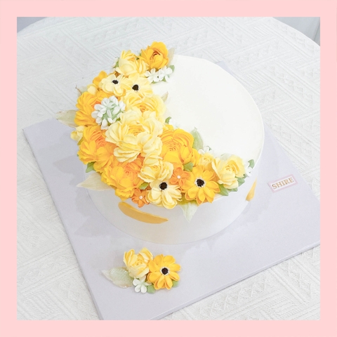 Bánh kem cưới bỏ quả 1 tầng trang trí hoa kem