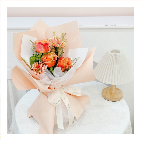 Bó hoa tươi tone cam