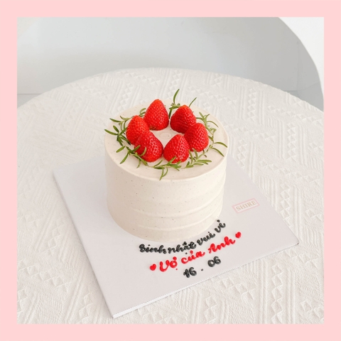 Bánh mini trang trí dâu tây - Bánh kem bơ mini 10-12cm