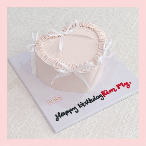 Bánh kem phong cách coquette style nữ tính - Bánh kem sinh nhật cho nữ
