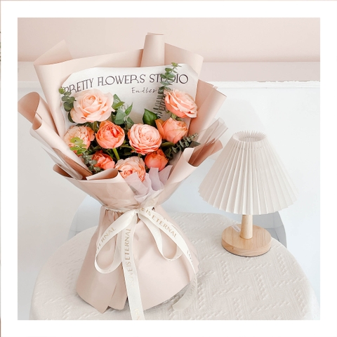 Bó hoa tươi tone cam