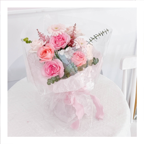 Bó hoa tươi tone hồng