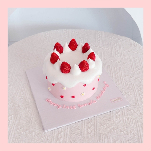 Bánh trang trí dâu kiểu Hàn Quốc - Bánh kem sinh nhật
