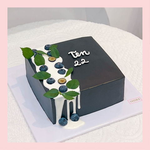 Bánh kem tone trắng đen - Bánh kem sinh nhật