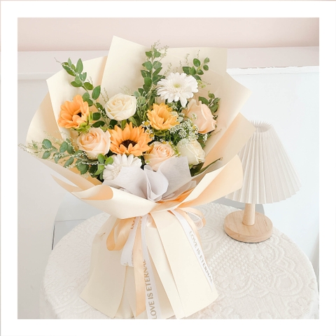 Bó hoa tươi tone vàng