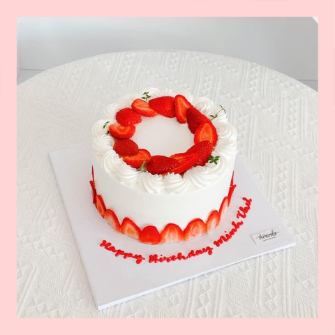 Bánh trang trí dâu - Bánh kem sinh nhật