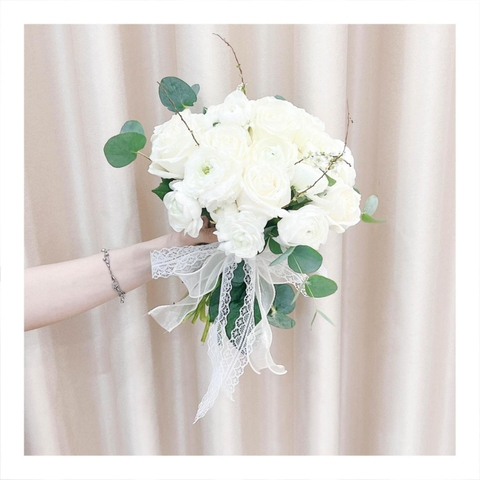 Bó hoa cưới tươi