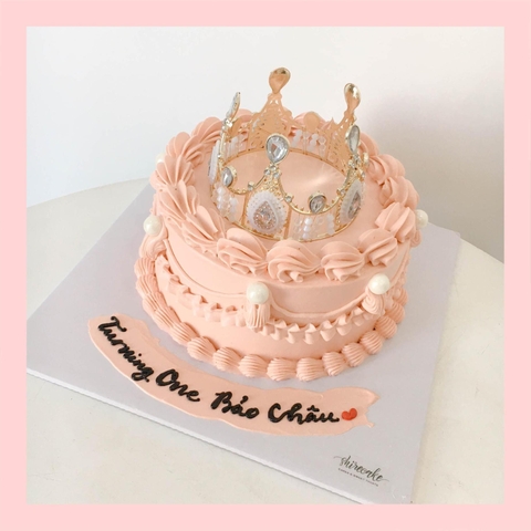 Bánh kem trang trí vương miện - Bánh kem sinh nhật cho nữ