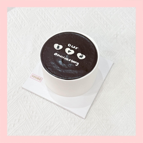 Bánh kem tone trắng đen - Bánh kem sinh nhật