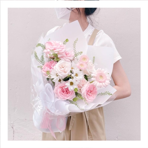 Bó hoa tươi tặng sếp nữ