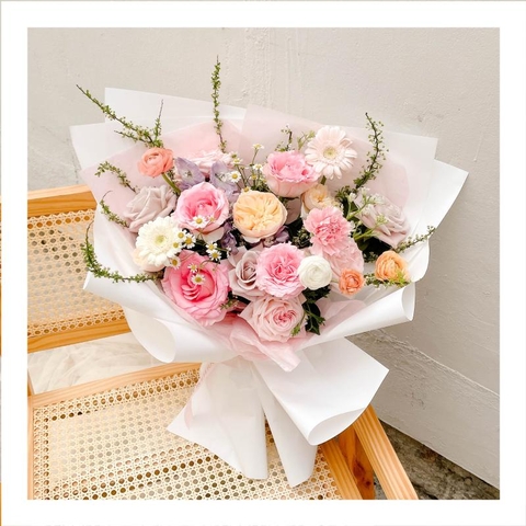 Bó hoa tươi tặng sếp nữ