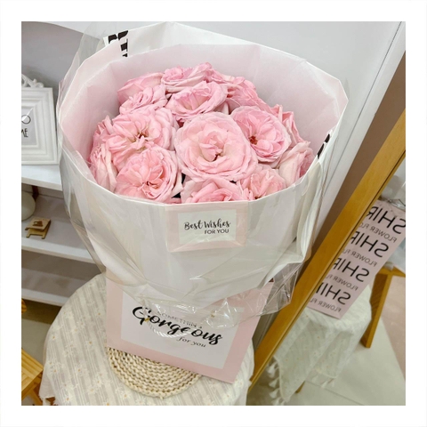 Bó hoa tươi tone hồng