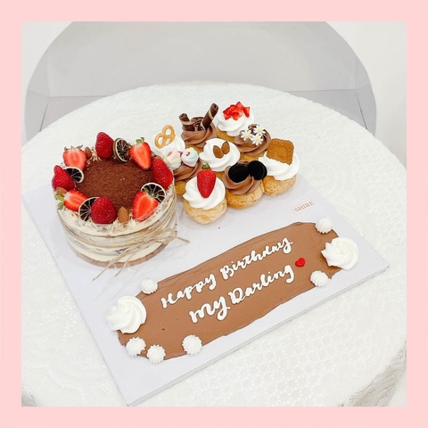 Set bánh nhiều loại