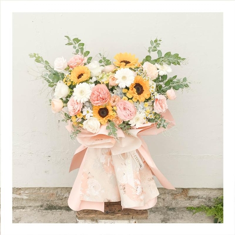 Kệ hoa tươi mini để bàn