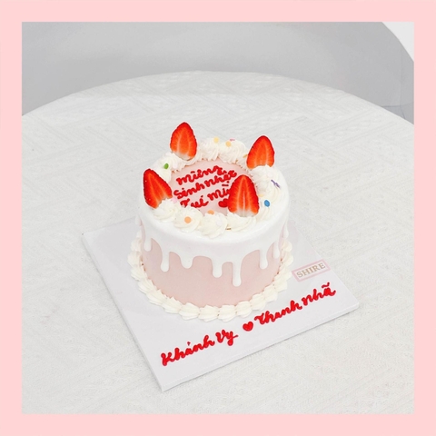 Bánh mini trang trí dâu tây - Bánh kem bơ mini 10-12cm