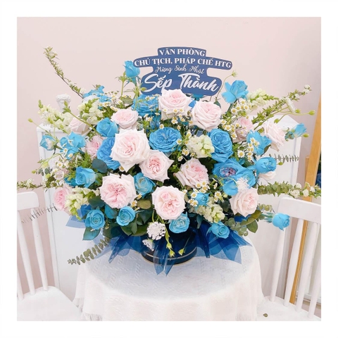 Giỏ/ Hộp hoa tươi tone xanh dương