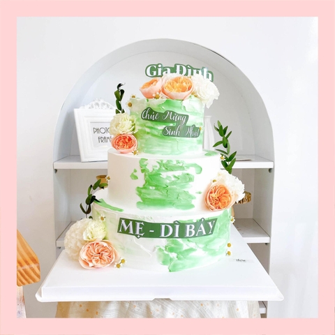 Bánh kem cưới nhà hàng lớn