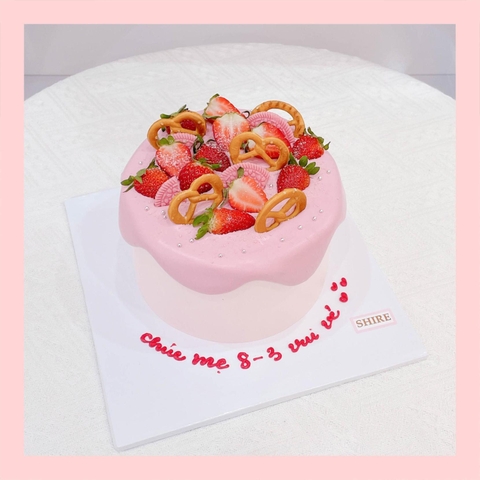 Bánh trang trí dâu - Bánh kem sinh nhật