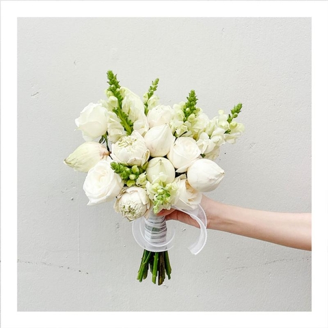 Bó hoa cưới tươi